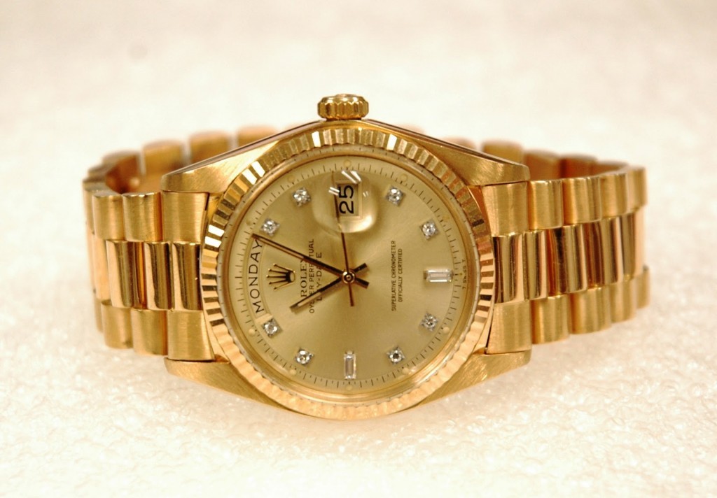 replicas de relojes de oro amarillo