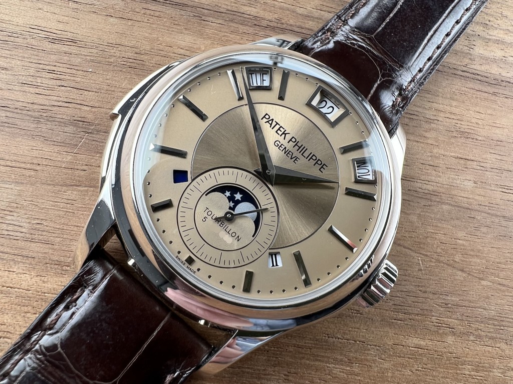 Patek Philippe 5207P Replica